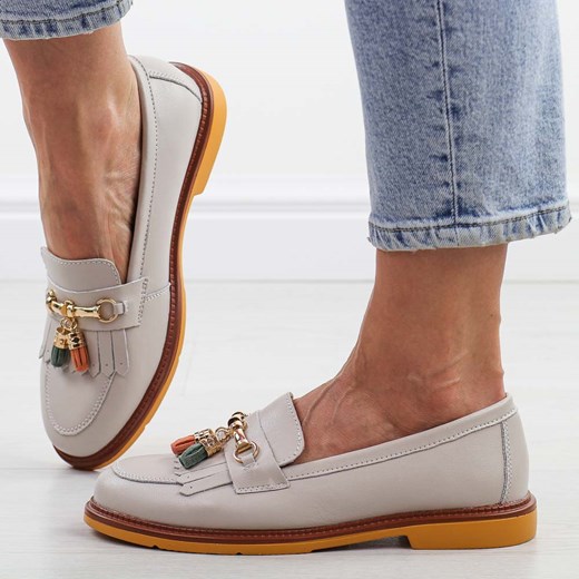 Beżowe skórzane mokasyny damskie S.Barski 768 - id: 30375 - marki S.Barski - 186589350 Beżowe skórzane mokasyny damskie S.Barski 768 ze sklepu suzana.pl w kategorii Mokasyny damskie - zdjęcie 186589350