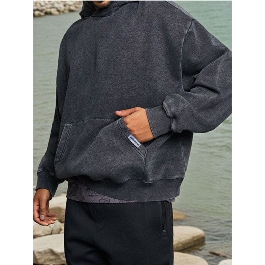 Sinsay - Bluza hoodie z efektem sprania - czarny ze sklepu Sinsay w kategorii Bluzy męskie - zdjęcie 186592342