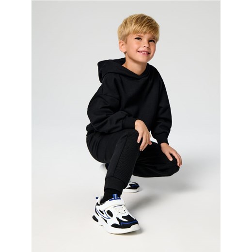 Sinsay - Sneakersy ze świecącą podeszwą Active - wielobarwny ze sklepu Sinsay w kategorii Buty sportowe dziecięce - zdjęcie 186597282