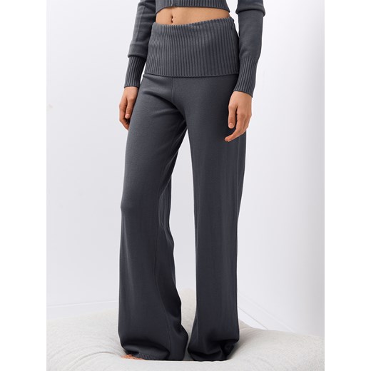 GATE Dzianinowe spodnie dresowe z szerokimi nogawkami 32/34 Gate 40/42 gateshop