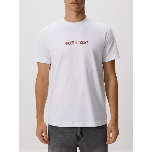 Reserved - T-shirt comfort z nadrukiem - biały - id: 498EX-00X - marki Reserved - 186599301 Reserved - T-shirt comfort z nadrukiem - biały ze sklepu Reserved w kategorii T-shirty męskie - zdjęcie 186599301