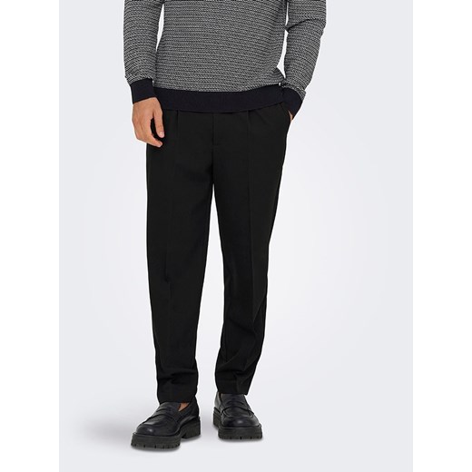 ONLY & SONS Spodnie chino "Miro" - Comfort fit - w kolorze czarnym - id: 17775130 - marki Only & Sons - 186600032 ONLY & SONS Spodnie chino "Miro" - Comfort fit - w kolorze czarnym ze sklepu Limango Polska w kategorii Spodnie męskie - zdjęcie 186600032
