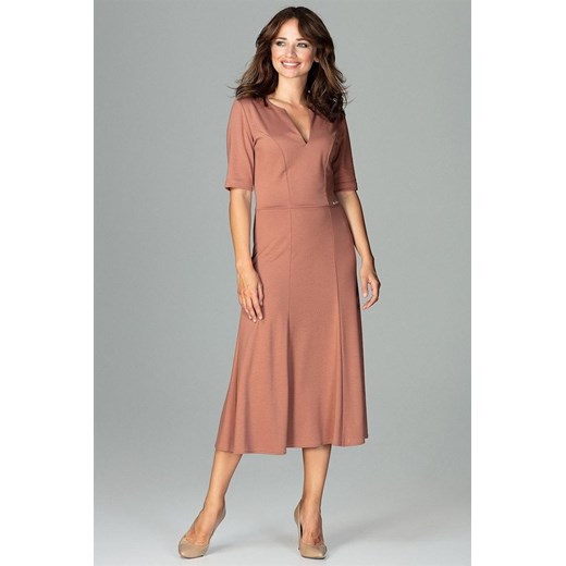 Sukienka midi z lekko rozkloszowanym dołem z ciekawie wyciętym dekoltem ze sklepu fokus.pl w kategorii Sukienki - zdjęcie 186618394