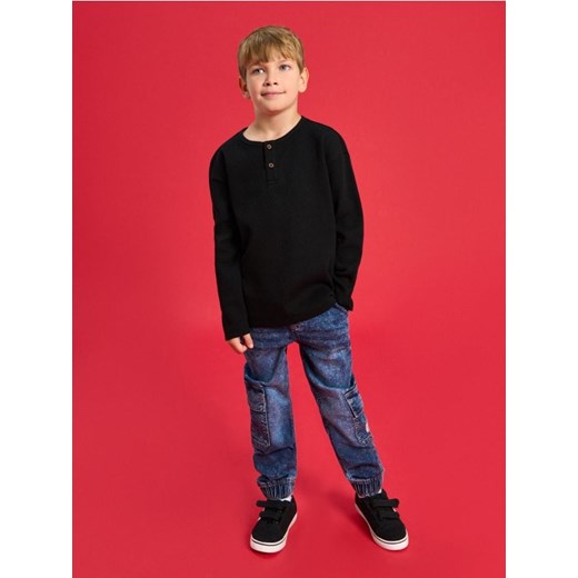 Sinsay - Jeansy cargo jogger - indigo jeans - id: 923EM-57J - marki Sinsay - 186630961 Sinsay - Jeansy cargo jogger - indigo jeans ze sklepu Sinsay w kategorii Spodnie chłopięce - zdjęcie 186630961