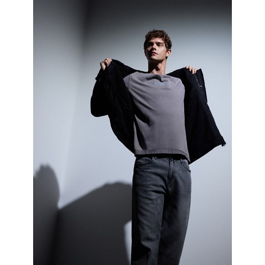 Reserved - T-shirt boxy z nadrukiem - ciemnoszary ze sklepu Reserved w kategorii T-shirty męskie - zdjęcie 186631462