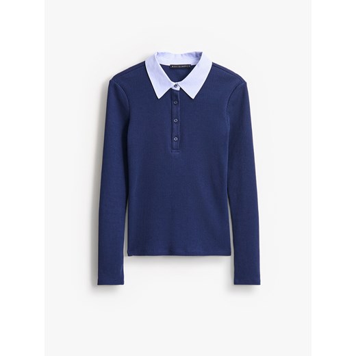 Mohito - Granatowy longsleeve z kołnierzykiem polo - granatowy ze sklepu Mohito w kategorii Bluzki damskie - zdjęcie 186634393