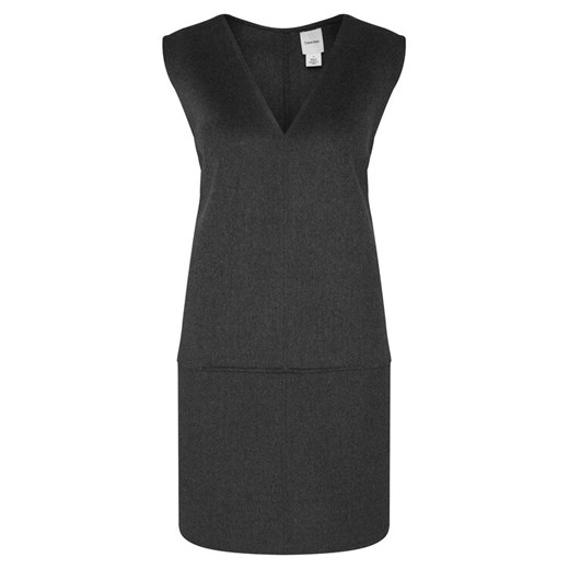 Calvin Klein Sukienka dzianinowa LV044D017G Szary Relaxed Fit ze sklepu MODIVO w kategorii Sukienki - zdjęcie 186636562