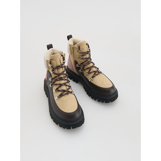 Reserved - Buty trekkingowe z ociepleniem - brązowy ze sklepu Reserved w kategorii Buty zimowe dziecięce - zdjęcie 186660800