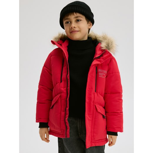 Reserved - Ocieplana kurtka z kapturem - czerwony ze sklepu Reserved w kategorii Kurtki chłopięce - zdjęcie 186661182