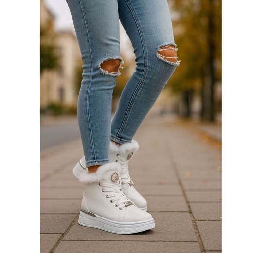 Białe zimowe trampki z futerkiem G8-2 18328 T411/ ze sklepu Pantofelek24.pl w kategorii Botki - zdjęcie 186661491
