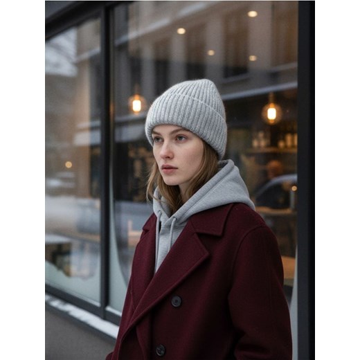 Sinsay - Prążkowana czapka beanie - szary ze sklepu Sinsay w kategorii Czapki zimowe damskie - zdjęcie 186665820