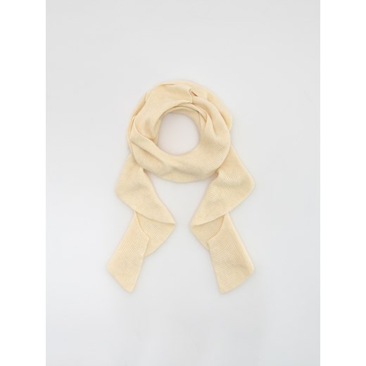 Reserved - Wąski szal z dodatkiem alpaki - kremowy - id: 678FE-12X - marki Reserved - 186666243 Reserved - Wąski szal z dodatkiem alpaki - kremowy ze sklepu Reserved w kategorii Szaliki i chusty damskie - zdjęcie 186666243