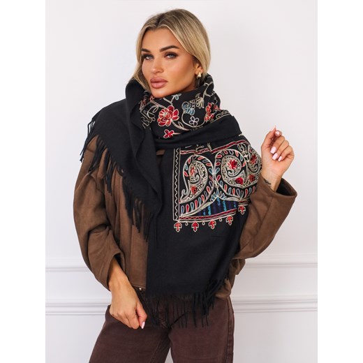 SZAL DZIANINOWY Z HAFTEM KWIATOWYM I FRĘDZLAMI- CZARNY ze sklepu olika.com.pl w kategorii Szaliki i chusty damskie - zdjęcie 186669352