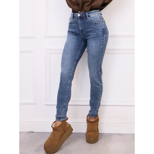 SPODNIE JEANSOWE SKINNY PUSH UP- GRANATOWE ze sklepu olika.com.pl w kategorii Jeansy damskie - zdjęcie 186669444