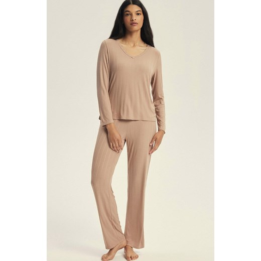 Esotiq długa piżama damska Jenius 44388-80X, Kolor beżowy, Rozmiar L, Esotiq ze sklepu Primodo w kategorii Piżamy damskie - zdjęcie 186671234