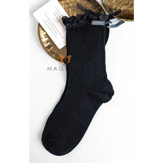 Czarne skarpety damskie z falbanka i kokardką QR5015, Kolor czarny, Rozmiar uniwersalny, Magnetis ze sklepu Primodo w kategorii Skarpetki damskie - zdjęcie 186671302