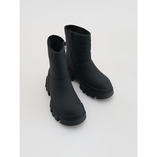Reserved - Ocieplane botki z imitacji skóry - czarny ze sklepu Reserved w kategorii Buty zimowe dziecięce - zdjęcie 186673183