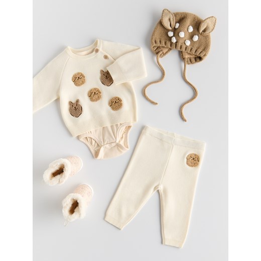 Reserved - Dzianinowy komplet z wiskozą - złamana biel ze sklepu Reserved w kategorii Komplety niemowlęce - zdjęcie 186673382