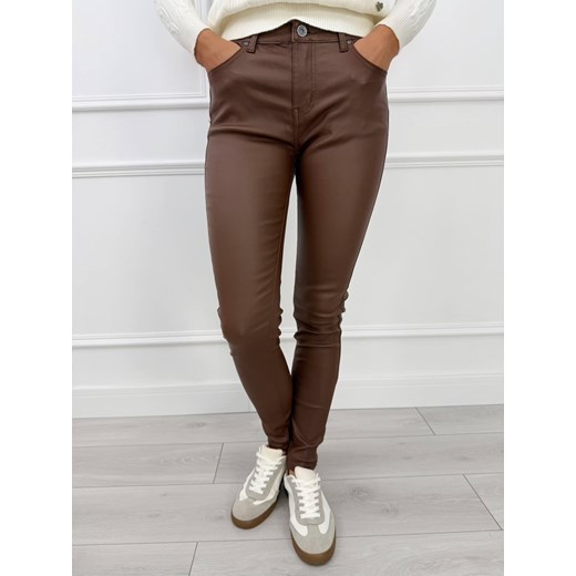 Brązowe Woskowane Spodnie Skinny ze sklepu ModnaKiecka.pl w kategorii Spodnie damskie - zdjęcie 186676383