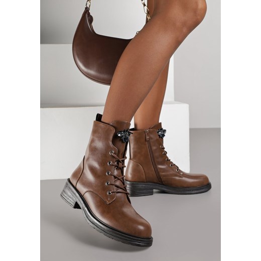 Brązowe Skórzane Botki Workery z Cyrkoniową Aplikacją w Kształcie Pszczoły 39 born2be.pl