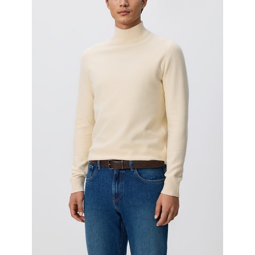Reserved - Gładki golf z dzianiny - kremowy ze sklepu Reserved w kategorii Swetry męskie - zdjęcie 186678040
