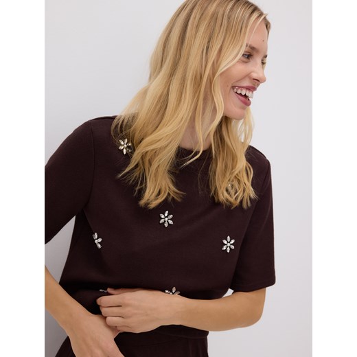 Reserved - T-shirt z dekoracyjnymi kryształkami - ciemnobrązowy ze sklepu Reserved w kategorii Bluzki damskie - zdjęcie 186678582