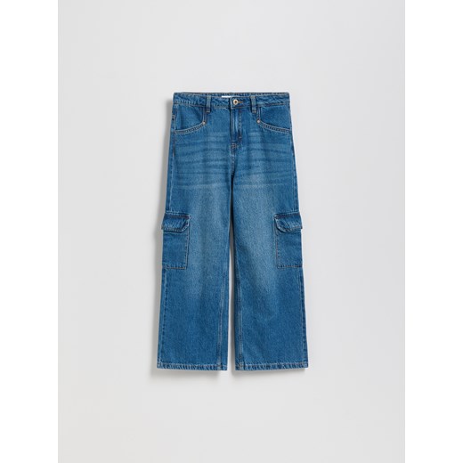 Reserved - Jeansy wide leg z kieszeniami cargo - niebieski ze sklepu Reserved w kategorii Spodnie dziewczęce - zdjęcie 186698694