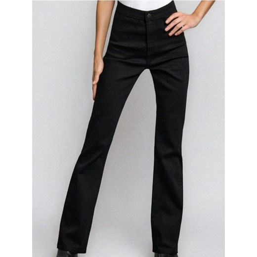 Sinsay - Jeansy flare high waist - czarny ze sklepu Sinsay w kategorii Jeansy damskie - zdjęcie 186703053