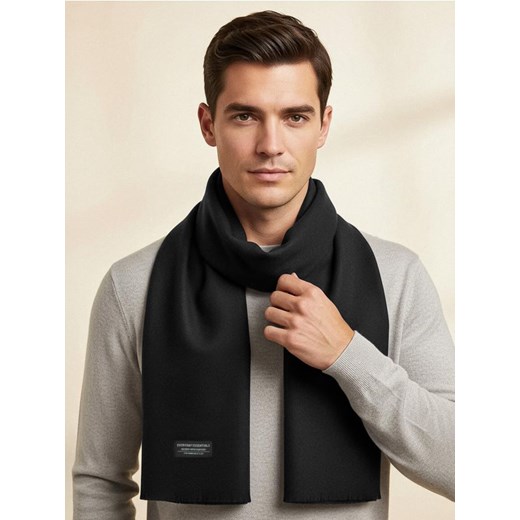 Sinsay - Szalik z naszywką - czarny - id: 116GC-99X - marki Sinsay - 186704933 Sinsay - Szalik z naszywką - czarny ze sklepu Sinsay w kategorii Szaliki męskie - zdjęcie 186704933