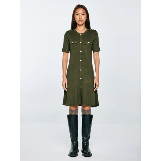Sukienka damska mini z wiskozy z ozdobnymi guzikami khaki Dilara 303 ze sklepu Big Star w kategorii Sukienki - zdjęcie 186706830