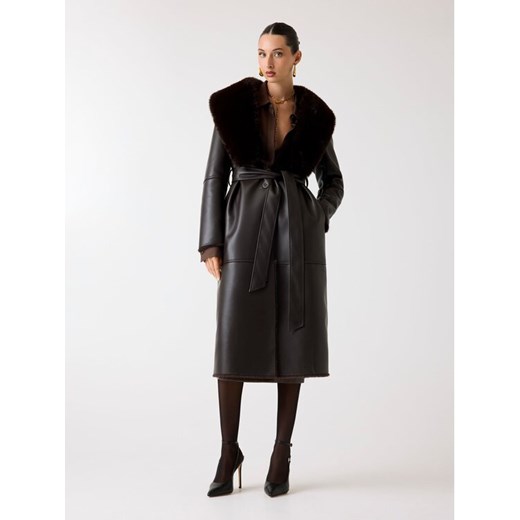 Marciano Guess Kurtka przejściowa 179787 Brązowy Classic Fit ze sklepu MODIVO w kategorii Kurtki damskie - zdjęcie 186713174