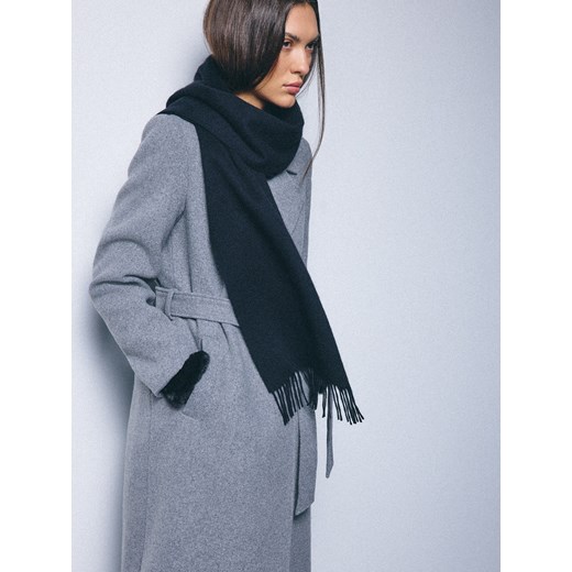 Mohito - Wełniany czarny szalik - czarny ze sklepu Mohito w kategorii Szaliki i chusty damskie - zdjęcie 186713690
