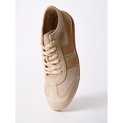 Mohito - Skórzane sneakersy - beżowy ze sklepu Mohito w kategorii Buty sportowe damskie - zdjęcie 186714153