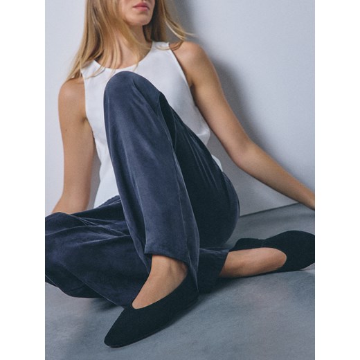 Mohito - Skórzane baleriny - czarny ze sklepu Mohito w kategorii Balerinki - zdjęcie 186714173