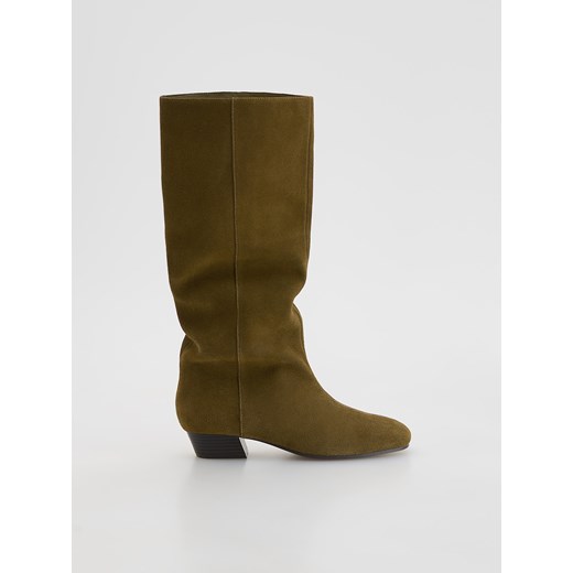 Reserved - Zamszowe kozaki - oliwkowy Reserved 42 Reserved