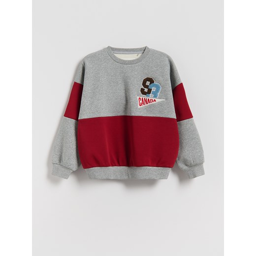 Reserved - Ocieplana bluza z nadrukiem - jasnoszary ze sklepu Reserved w kategorii Bluzy chłopięce - zdjęcie 186714954