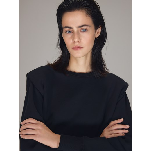 Reserved - Bluza z poduszkami na ramionach - czarny Reserved L Reserved