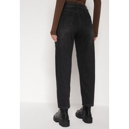 Czarne Jeansy Mom Fit z Wysokim Stanem z Domieszką Wiskozy Aclonna XS born2be.pl