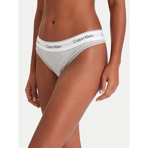 Calvin Klein Underwear Stringi LV00QF8518 Szary ze sklepu MODIVO w kategorii Majtki damskie - zdjęcie 186729470