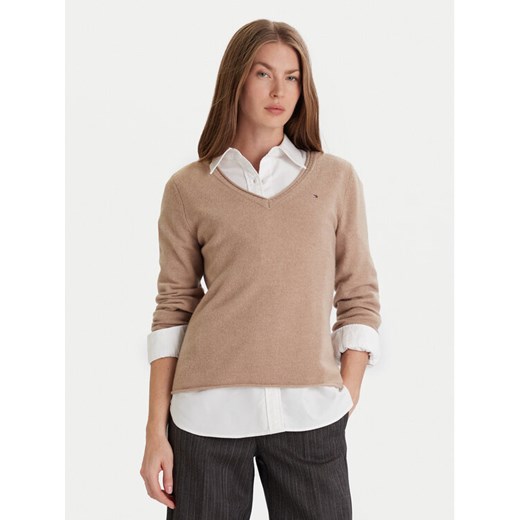 Tommy Hilfiger Sweter WW0WW43505 Beżowy Regular Fit ze sklepu MODIVO w kategorii Swetry damskie - zdjęcie 186729504