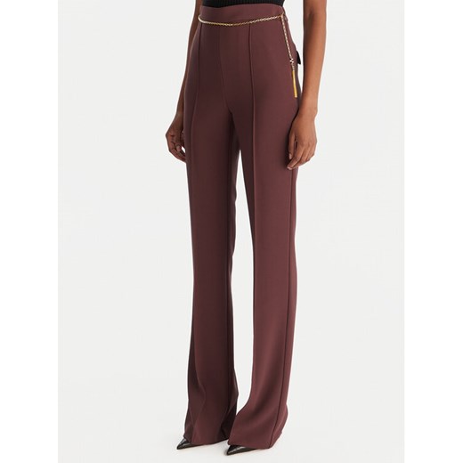 Elisabetta Franchi Spodnie materiałowe PA-141-57E2-V420 Bordowy Regular Fit ze sklepu MODIVO w kategorii Spodnie damskie - zdjęcie 186732424