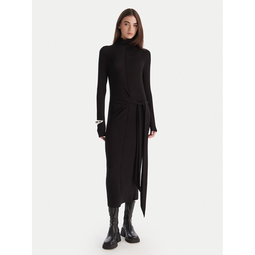 Patrizia Pepe Sukienka dzianinowa 2A2958 J337 Czarny Regular Fit ze sklepu MODIVO w kategorii Sukienki - zdjęcie 186732472