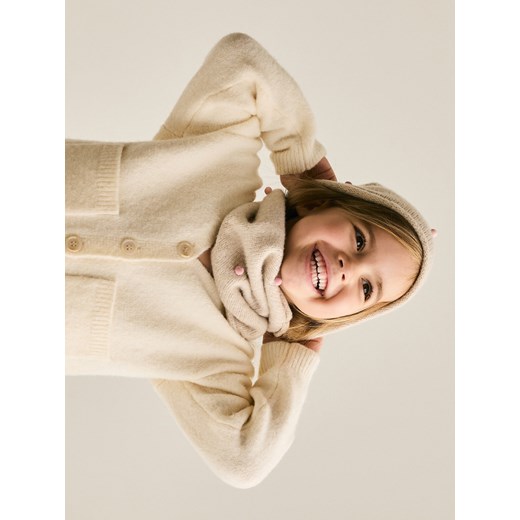 Reserved - Dzianinowy komin z aplikacją - kremowy Reserved ONE SIZE Reserved