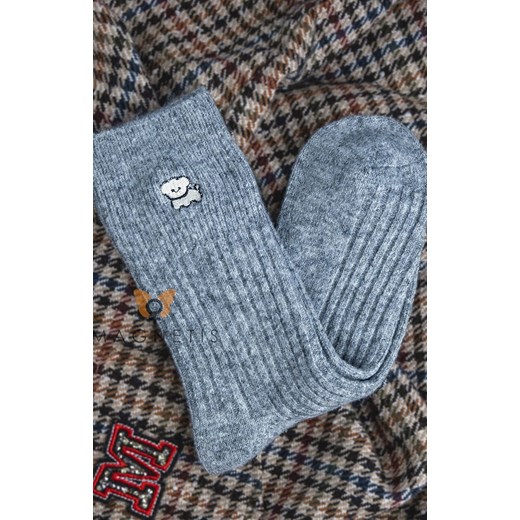 Skarpety damskie w prążek szare YN5035 Zwierzaki, Kolor szary, Rozmiar uniwersalny, Magnetis ze sklepu Primodo w kategorii Skarpetki damskie - zdjęcie 186736251