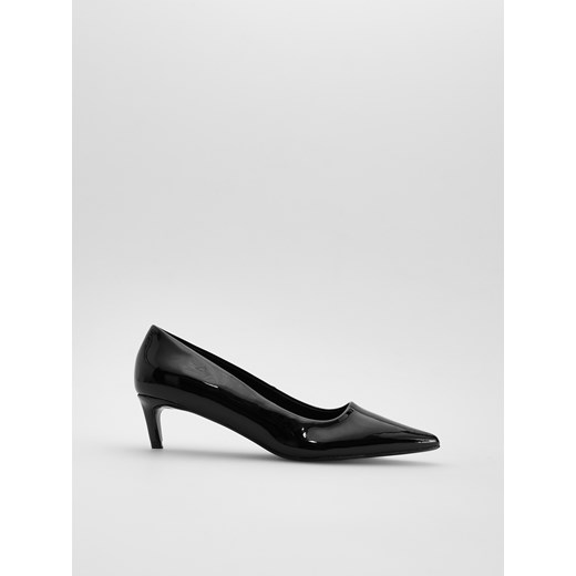 Reserved - Czółenka na obcasie kitten - czarny ze sklepu Reserved w kategorii Czółenka - zdjęcie 186739042