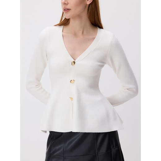 Reserved - Sweter z dekoracyjnymi guzikami - kremowy ze sklepu Reserved w kategorii Swetry damskie - zdjęcie 186742050