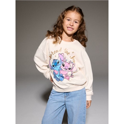 Sinsay - Bawełniana bluza z nadrukiem Stitch - kremowy - id: 342DN-01X - marki Sinsay - 186744032 Sinsay - Bawełniana bluza z nadrukiem Stitch - kremowy ze sklepu Sinsay w kategorii Bluzy dziewczęce - zdjęcie 186744032