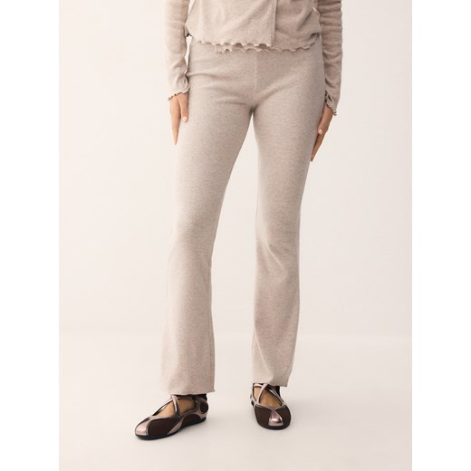 Reserved - Strukturalne spodnie - beżowy Reserved S Reserved