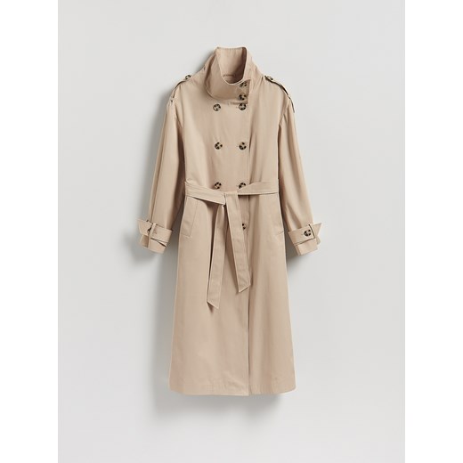 Reserved - Dwurzędowy trencz z paskiem - beżowy ze sklepu Reserved w kategorii Płaszcze damskie - zdjęcie 186748492