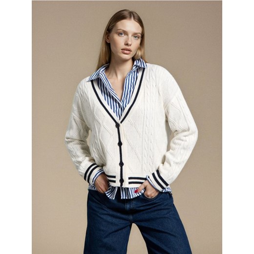 Sinsay - Kardigan w stylu akademickim - biały ze sklepu Sinsay w kategorii Swetry damskie - zdjęcie 186755363